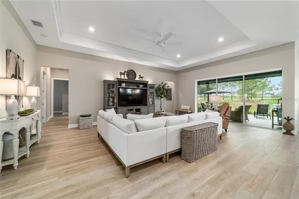 $695,000 | 8606 Southwest 61st Loop, Ocala, FL 34481