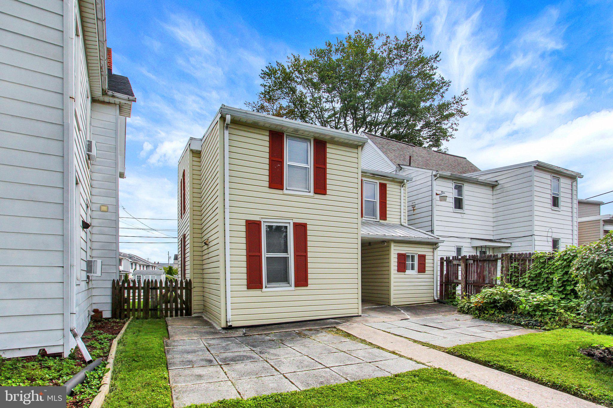 14 1/2 Ridge Avenue Hanover, PA 17331 - Photo 39 of 44 Patio