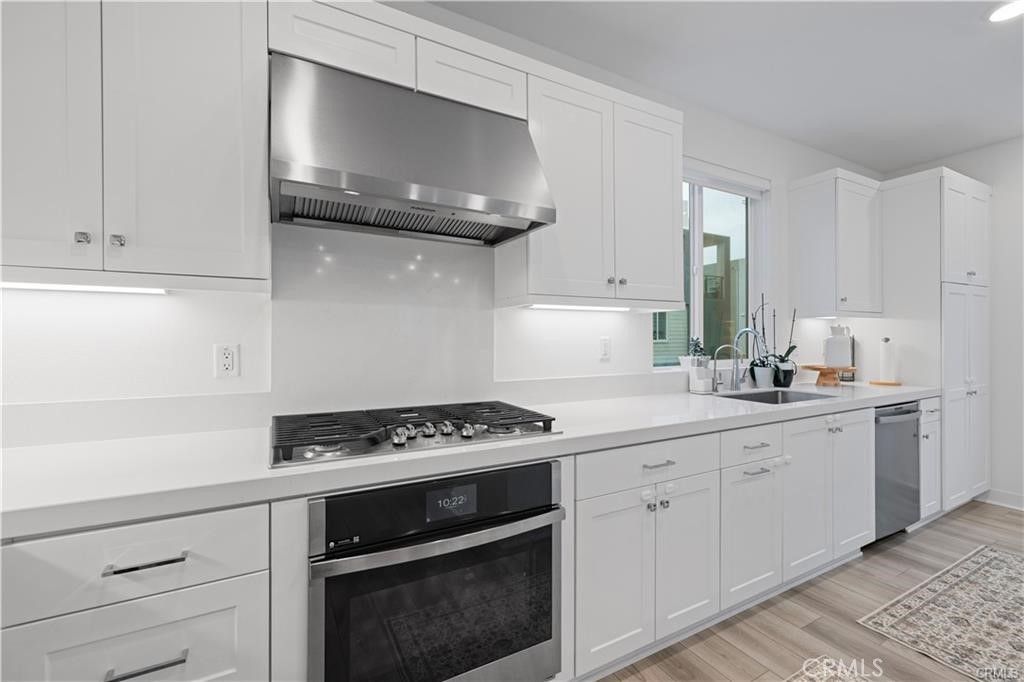 26799 Keystone Loop Valencia, CA 91381 - Photo 18 of 71