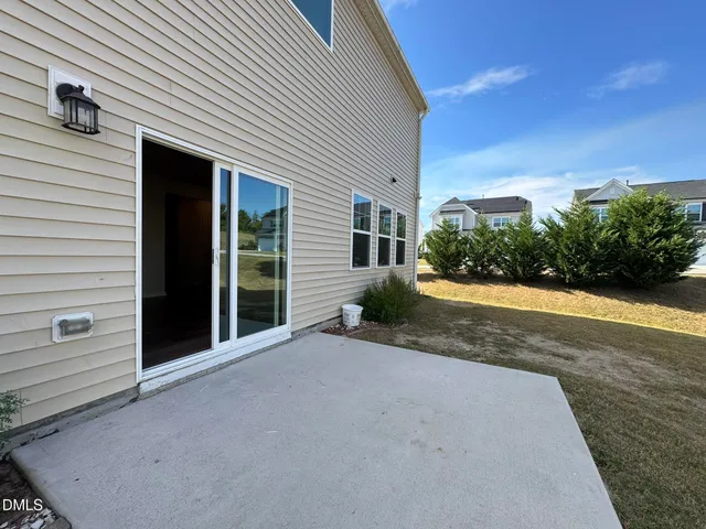 $1,895 | 142 Wedmore Drive, Fuquay-Varina, NC 27526