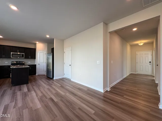 $1,895 | 142 Wedmore Drive, Fuquay-Varina, NC 27526