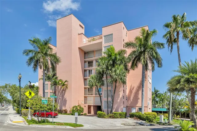 $429,000 | 1750 East Las Olas Boulevard, Unit 701, Fort Lauderdale, FL 33301