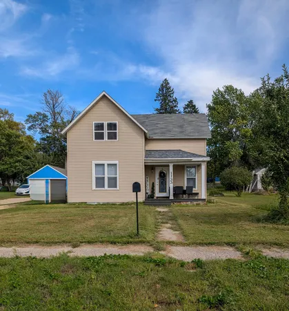 $175,000 | 1133 Miller Avenue, Windom, MN 56101