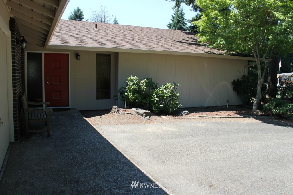 12515 Southeast 99th Street Renton, WA 98056 - Photo 1 of 19