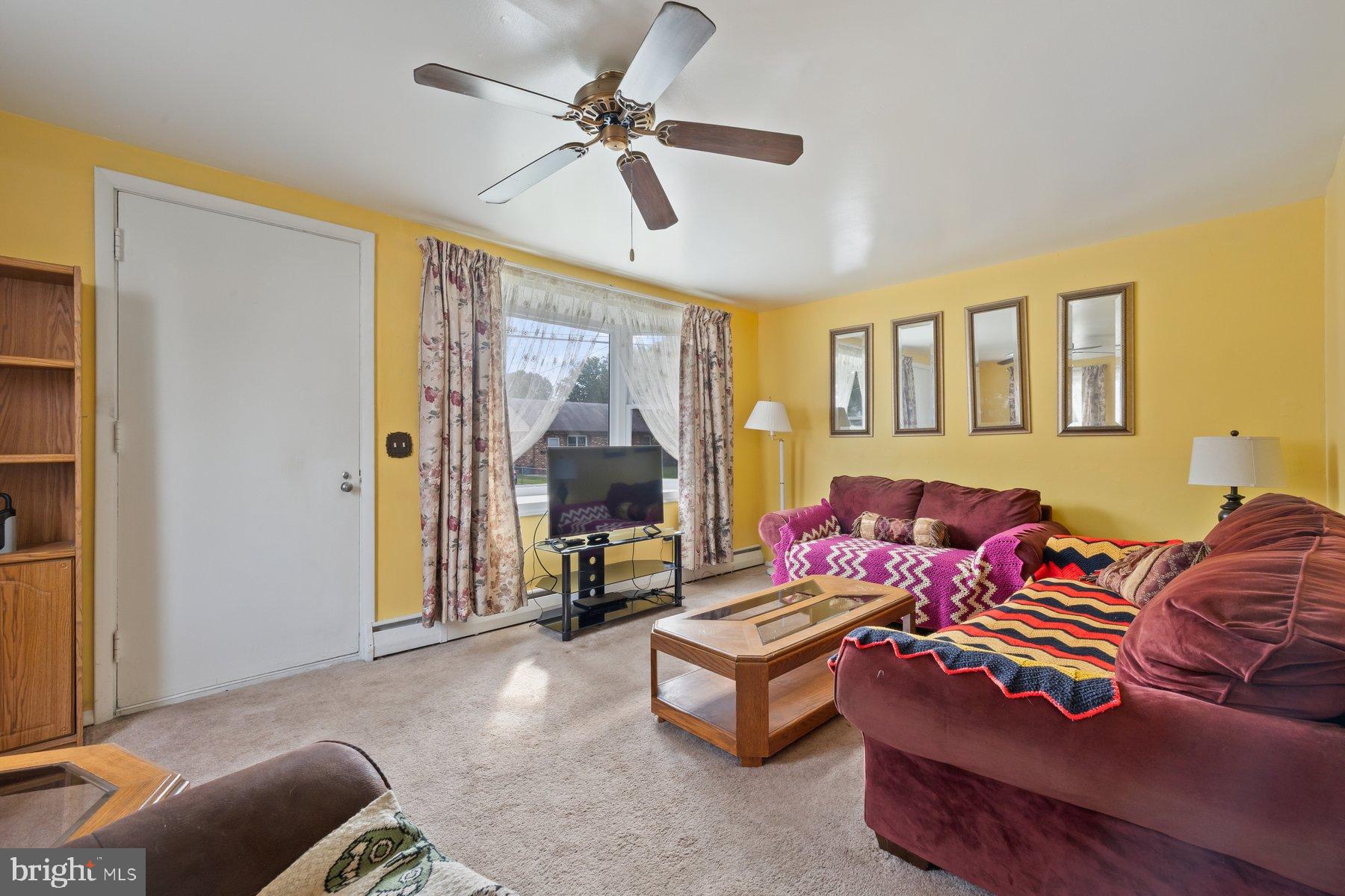 488 Bruce Avenue Odenton, MD 21113 - Photo 3 of 54 Living Room