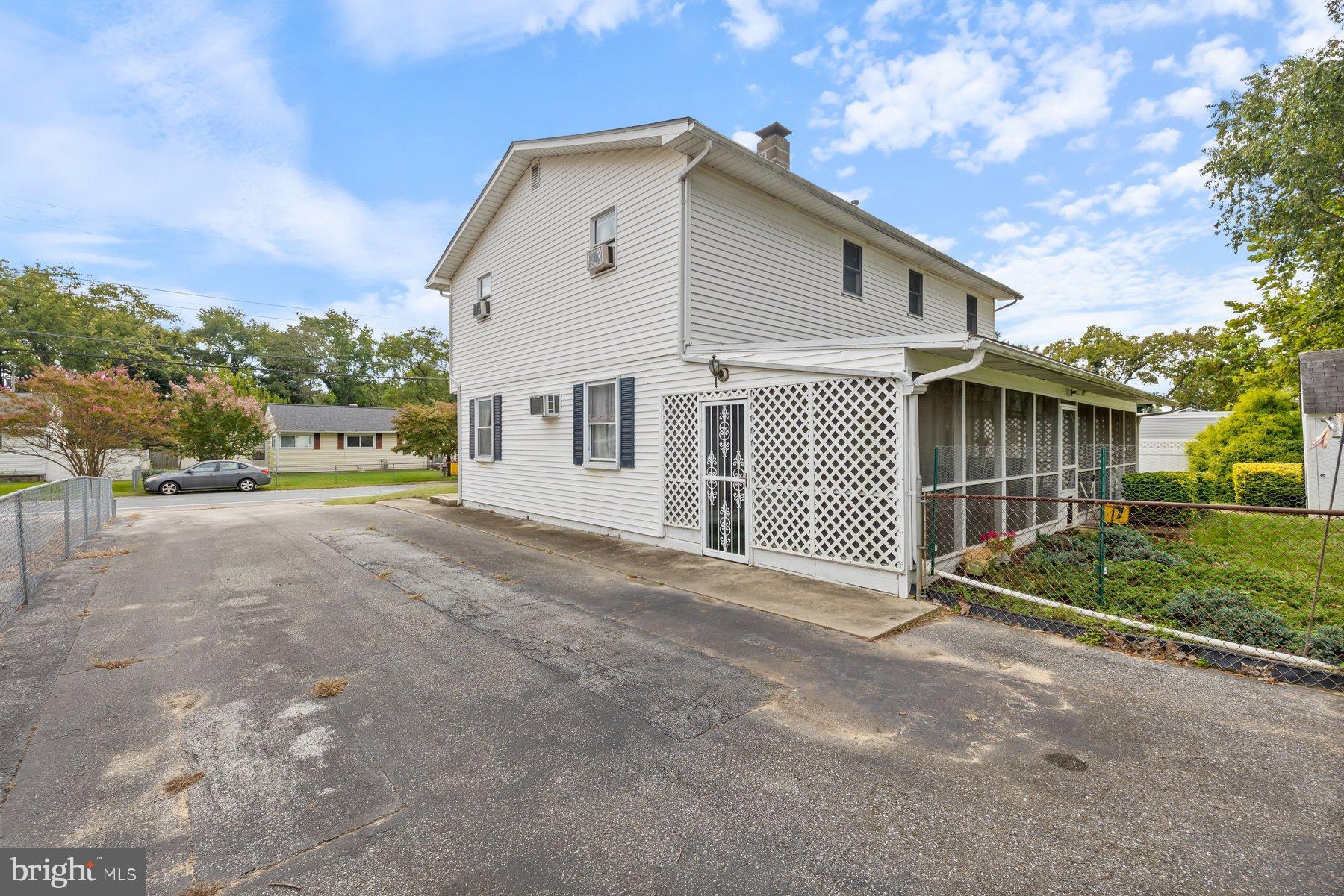 488 Bruce Avenue Odenton, MD 21113 - Photo 38 of 54 Spacious Driveway!