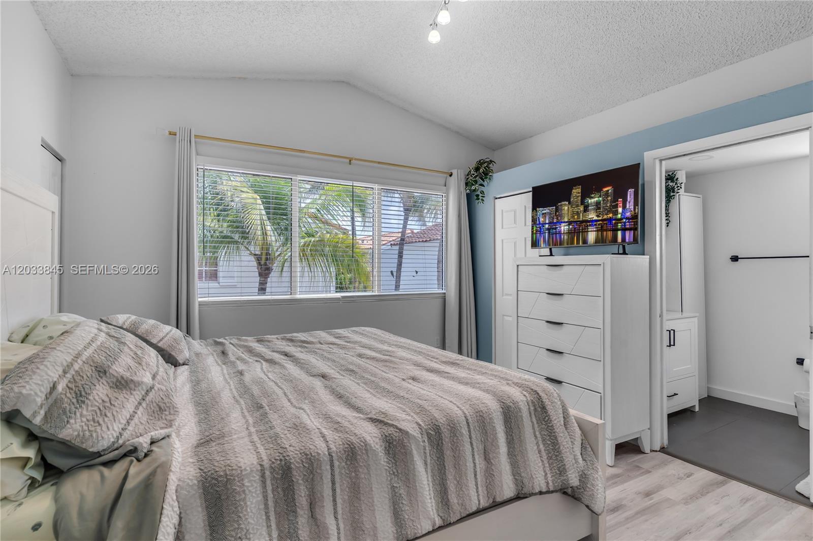 979 Northwest 126th Path Miami, FL 33182 - Photo 14 of 45