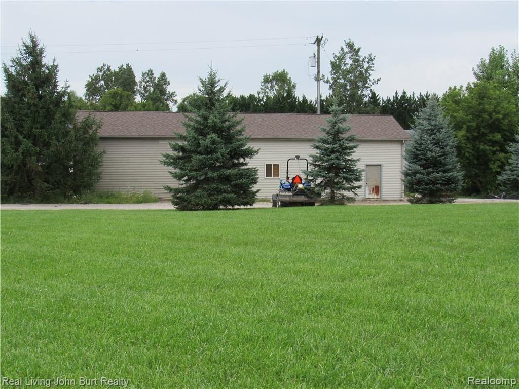 73731 McFadden Road Armada, MI 48005 - Photo 6 of 32 IMG_1831 (1).JPG