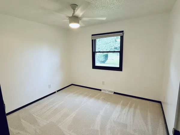 $249,900 | 5872 Beebe Drive, Rochelle, IL 61068