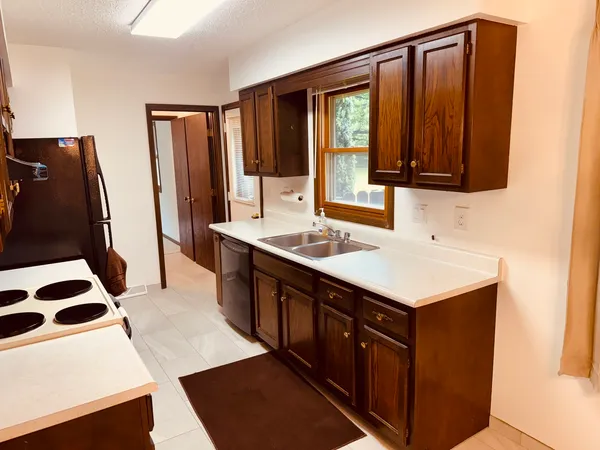 $249,900 | 5872 Beebe Drive, Rochelle, IL 61068