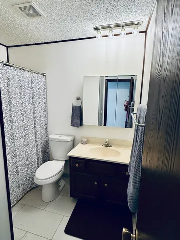 $249,900 | 5872 Beebe Drive, Rochelle, IL 61068