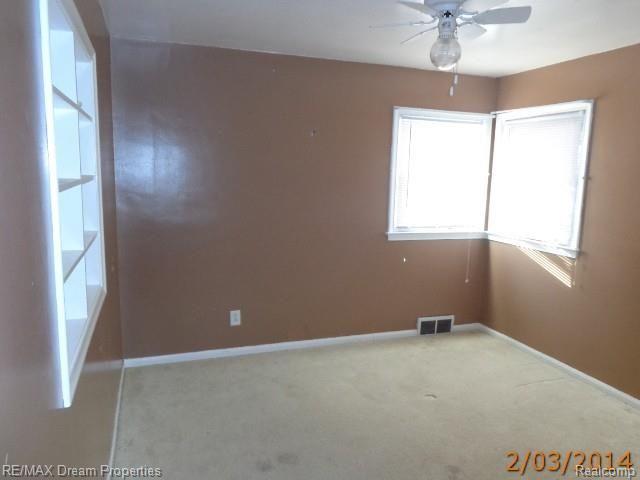 136 Amherst Street Inkster, MI 48141 - Photo 11 of 23 136 amherst (28).jpg