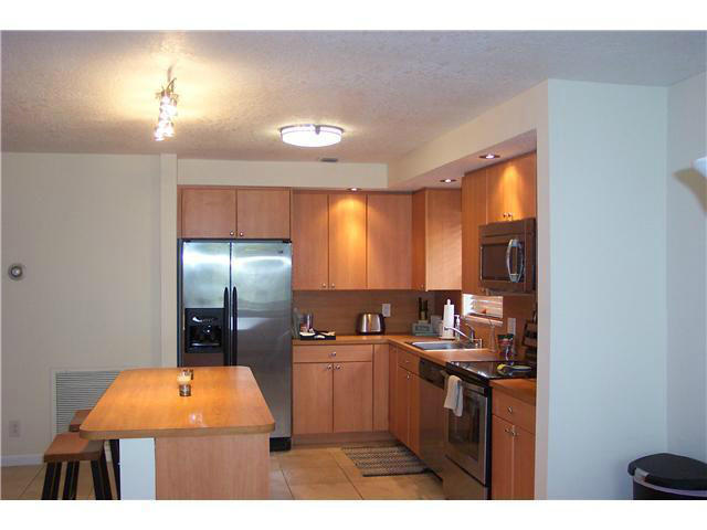 33 Southwest 5th Way Boca Raton, FL 33432 - Photo 11 of 21 Kitchen