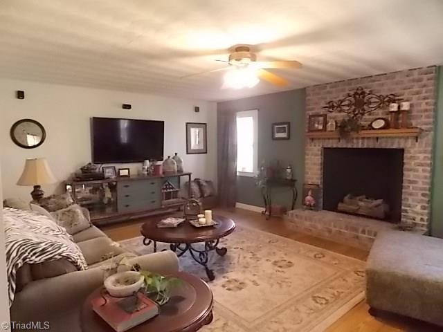 1090 Poplar Ridge Lane Pinnacle, NC 27043 - Photo 12 of 30 Gallery Image 12