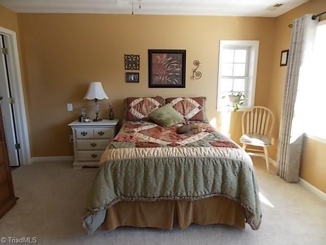 1090 Poplar Ridge Lane Pinnacle, NC 27043 - Photo 14 of 30 Gallery Image 14