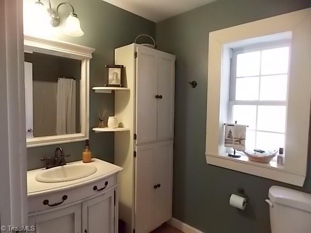1090 Poplar Ridge Lane Pinnacle, NC 27043 - Photo 9 of 30 Gallery Image 9