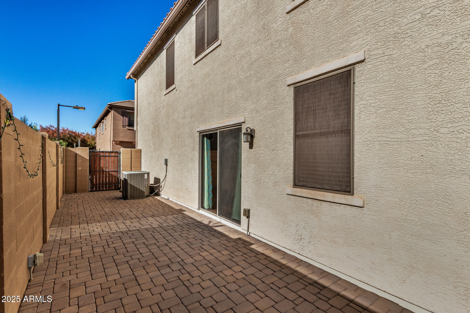 1705 East Joseph Way Gilbert, AZ 85295 - Photo 23 of 24 Side Yard
