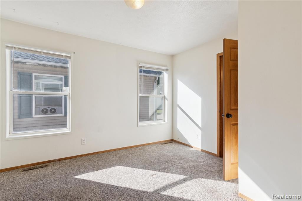 4004 Howe Road Wayne, MI 48184 - Photo 21 of 42