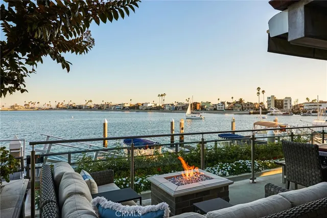 $10,355,000 | 11 Vista Del Golfo, Long Beach, CA 90803
