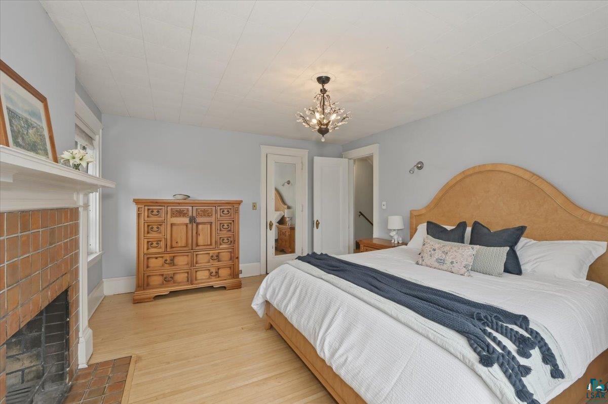 4203 Robinson Street Duluth, MN 55804 - Photo 23 of 50 Bedroom 1