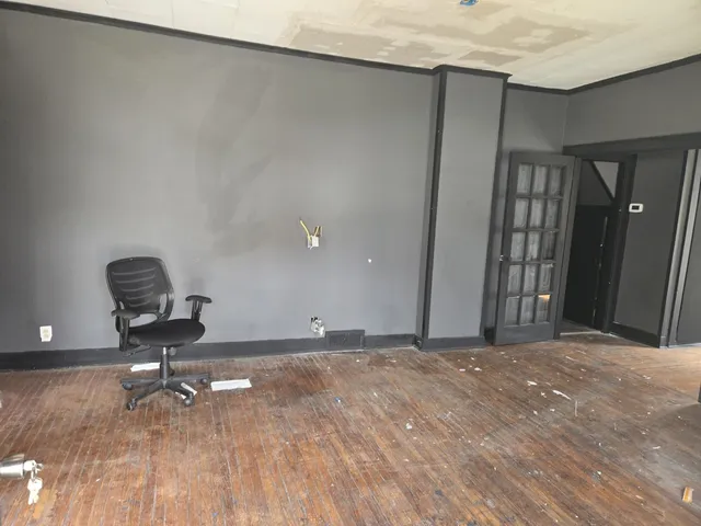 $85,000 | 708 West Jefferson Street, Bloomington, IL 61701