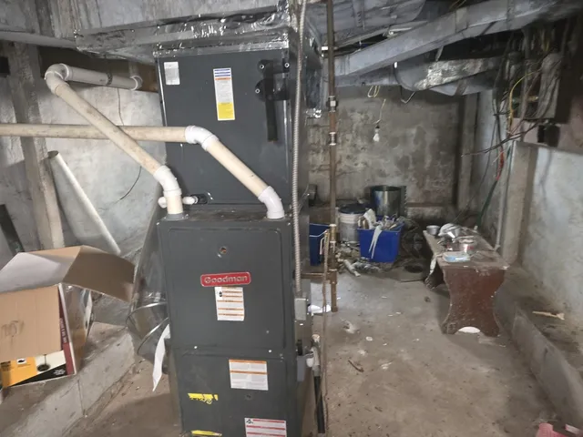 $85,000 | 708 West Jefferson Street, Bloomington, IL 61701