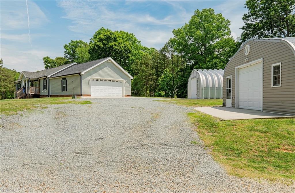 2944 Cid Road Lexington, NC 27292 - Photo 3 of 17