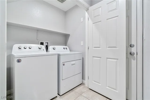 $1,850 | 1198 Paradise Basin Court, Henderson, NV 89002