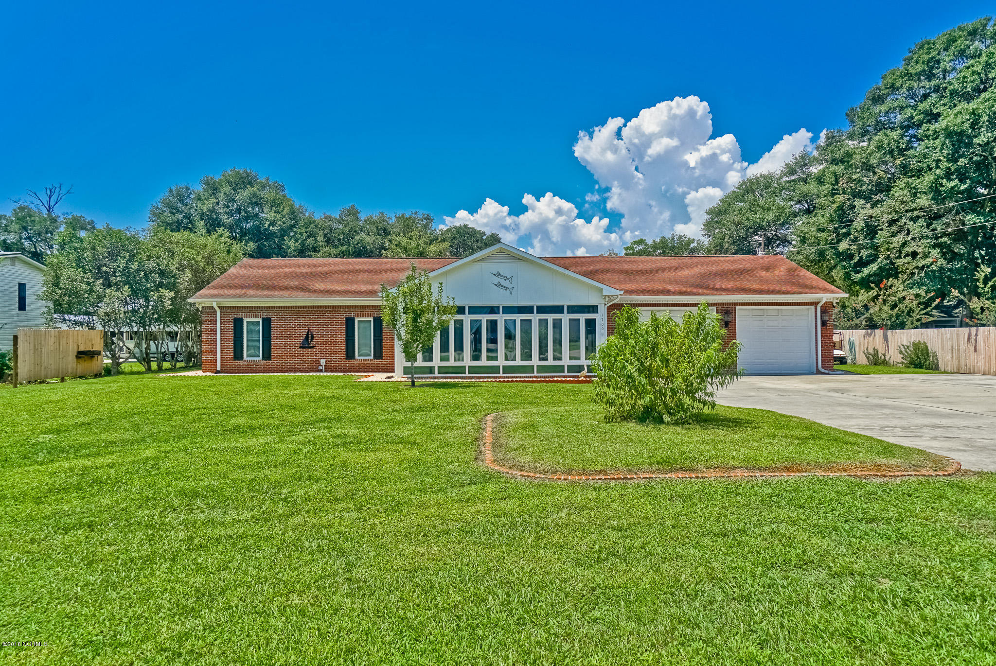 KDP07516-10KahunaDrew