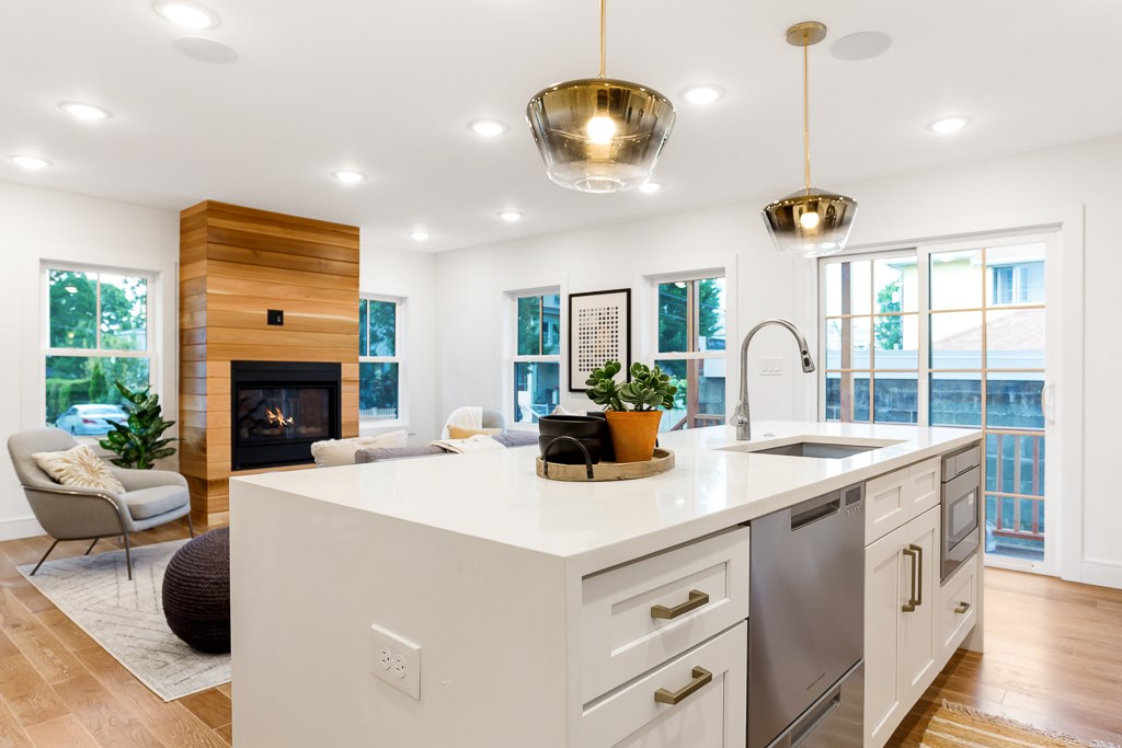 97 Rawson Road, Unit 97 Arlington, MA 02474 - Photo 7 of 27 Gallery Image 7