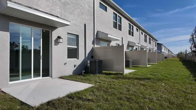 a house view with a outdoor space