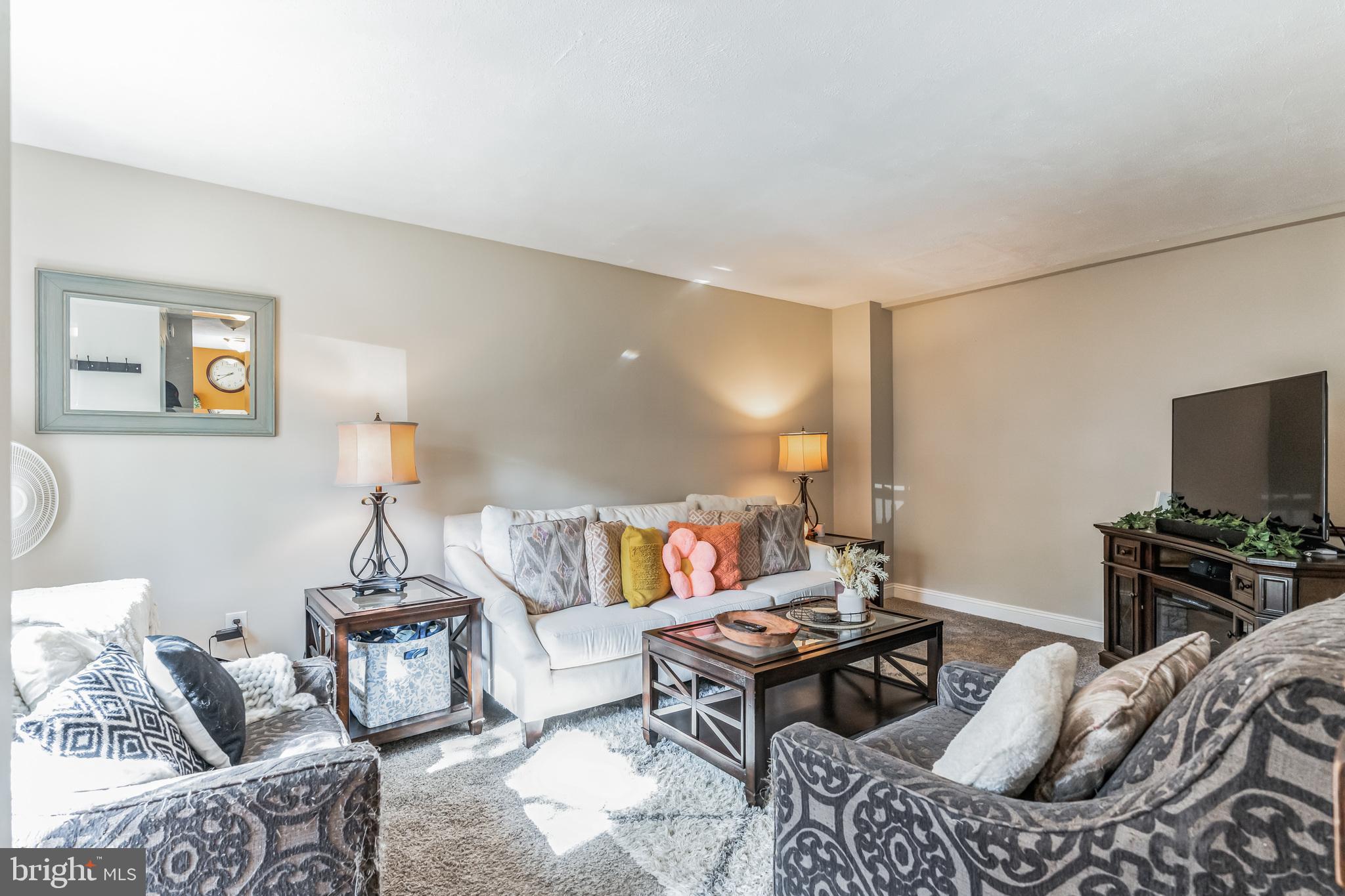 280 Bridgewater Road, Unit F17 Brookhaven, PA 19015 - Photo 2 of 22