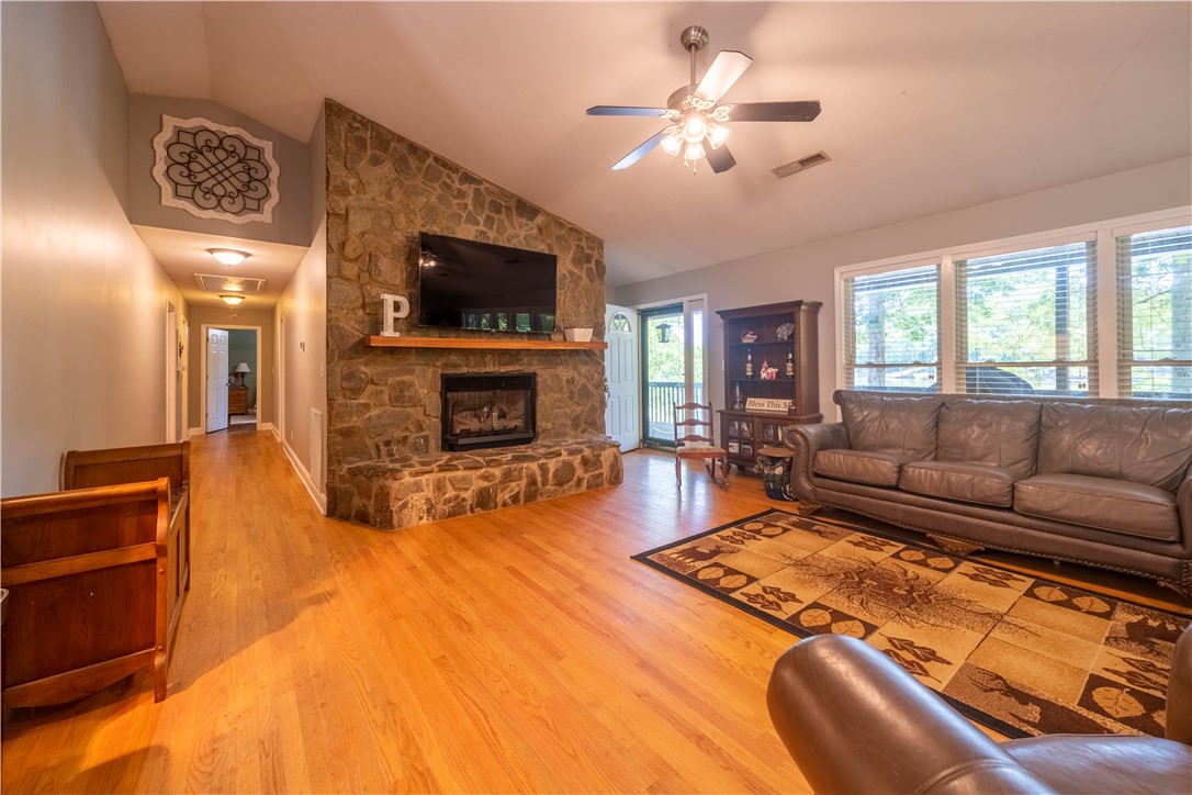 52 Pennell Road Iva, SC 29655 - Photo 5 of 44