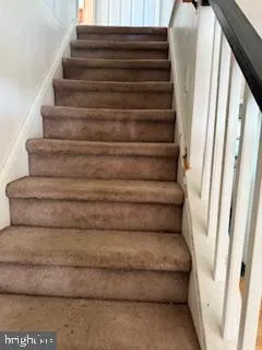 $419,900 | 5 Ridgewood Drive, Hockessin, DE 19707