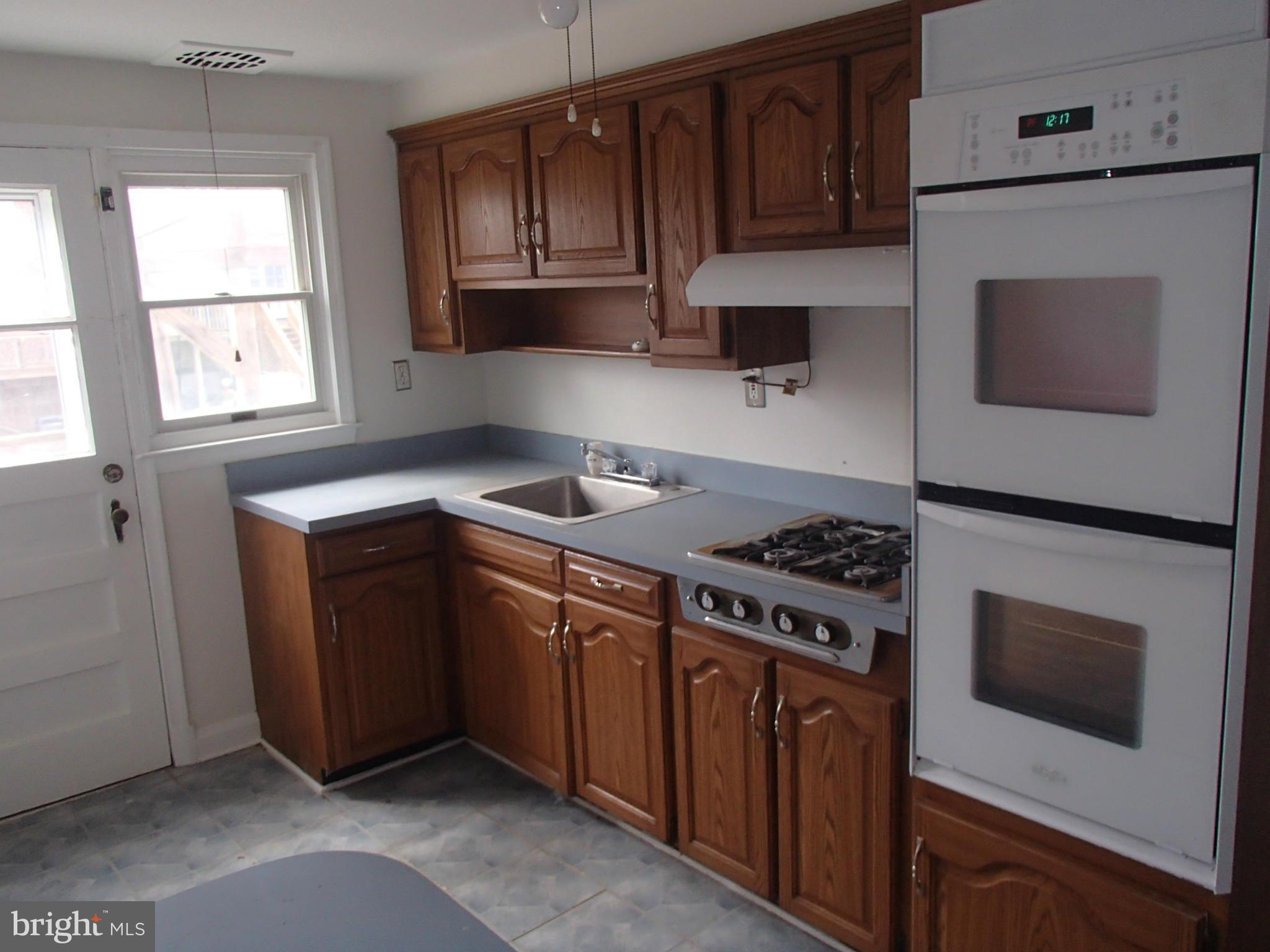 1449 Barrett Road Baltimore, MD 21207 - Photo 4 of 12 Kitchen