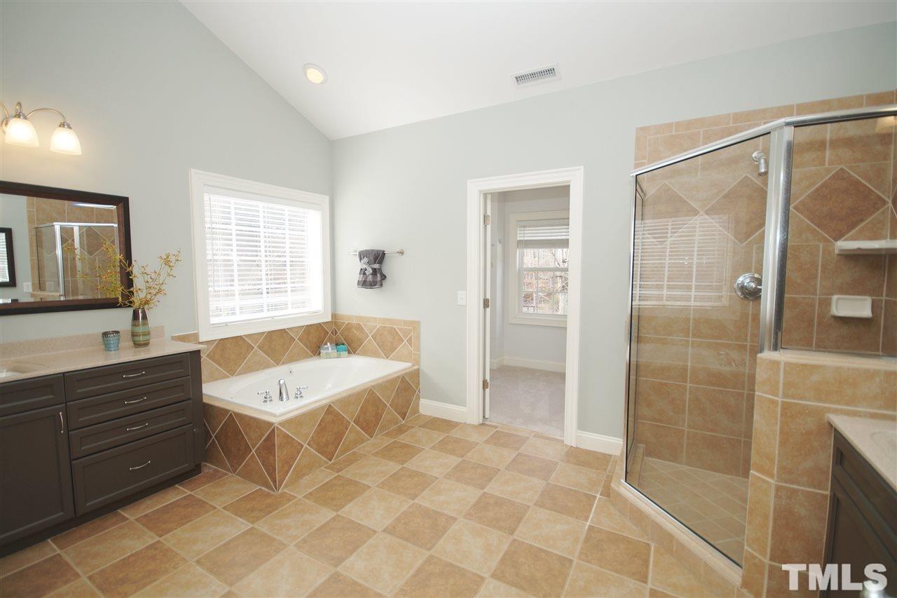 4311 Russling Leaf Lane Raleigh, NC 27613 - Photo 18 of 28 Gallery Image 18