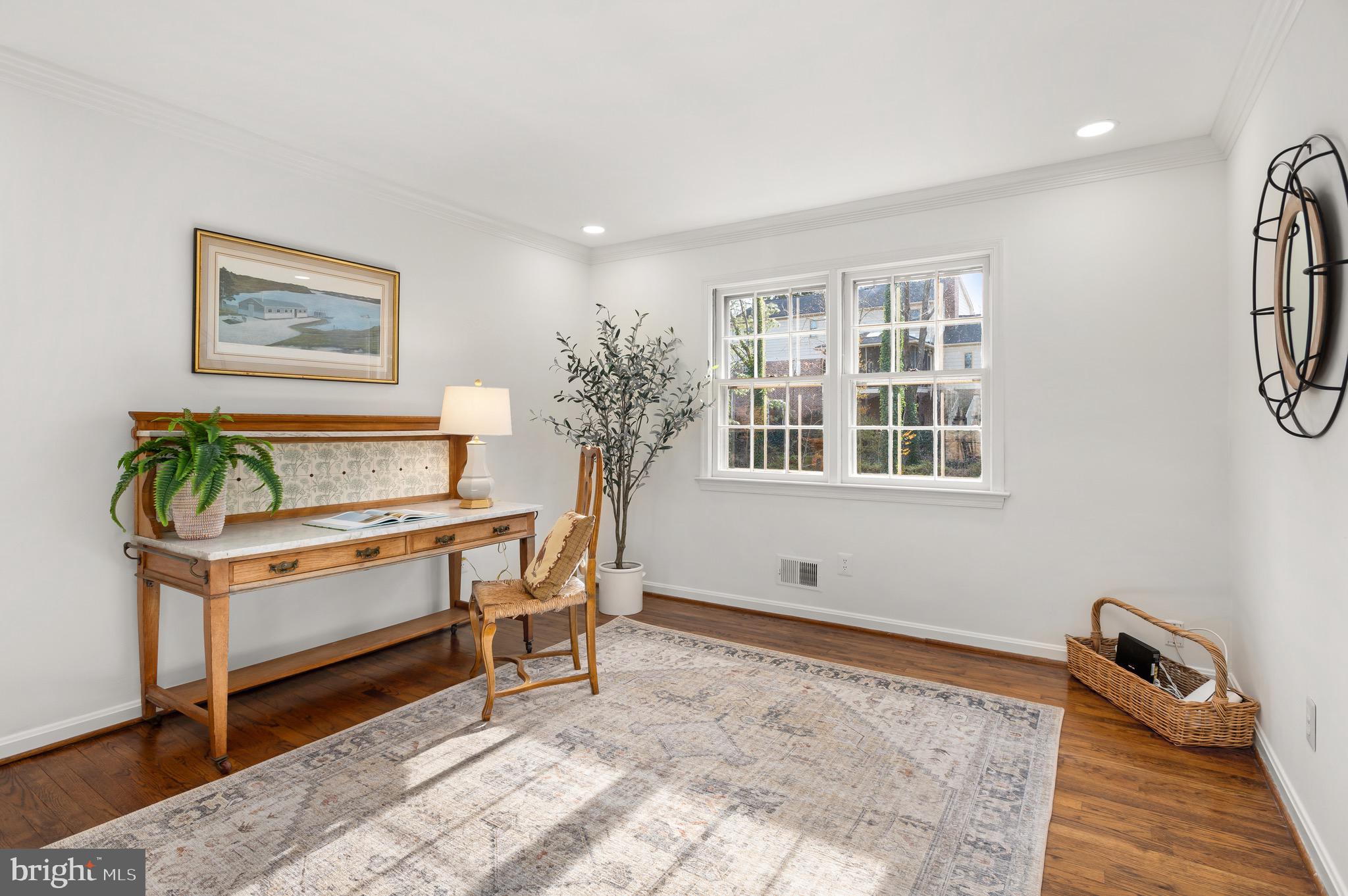 7905 Foxhound Road McLean, VA 22102 - Photo 12 of 39