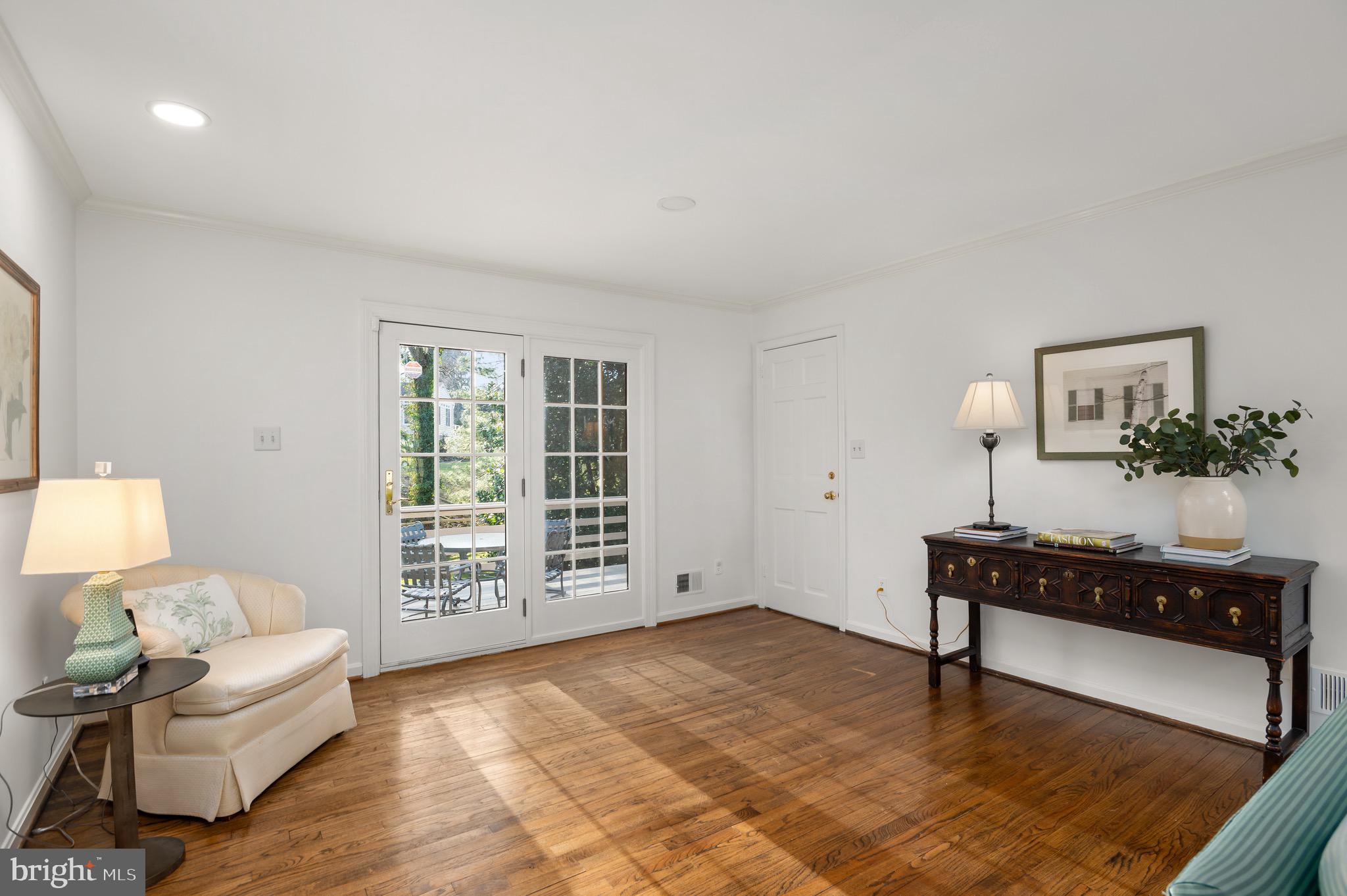 7905 Foxhound Road McLean, VA 22102 - Photo 15 of 39