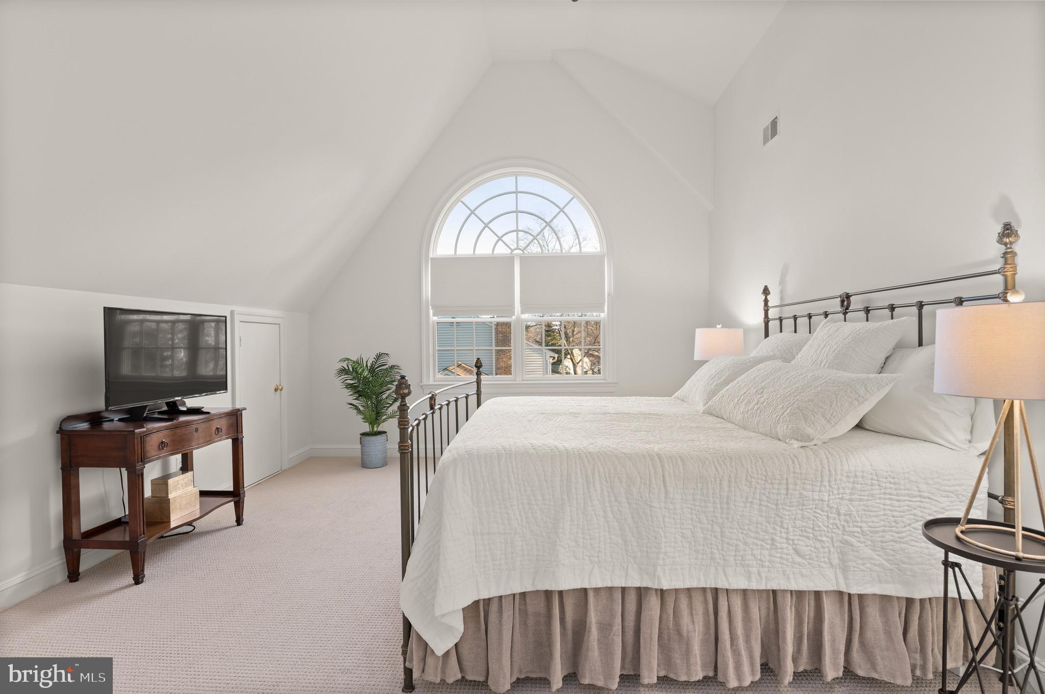 7905 Foxhound Road McLean, VA 22102 - Photo 18 of 39