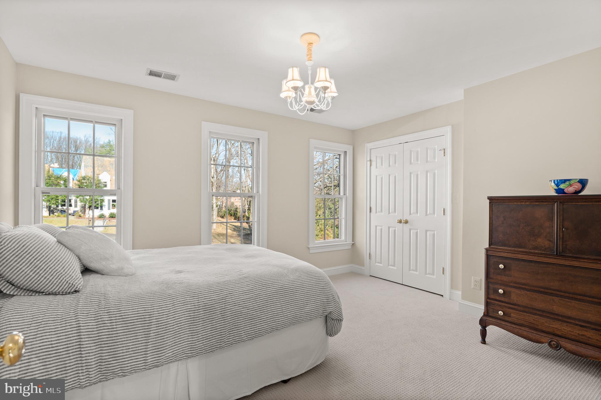 7905 Foxhound Road McLean, VA 22102 - Photo 27 of 39