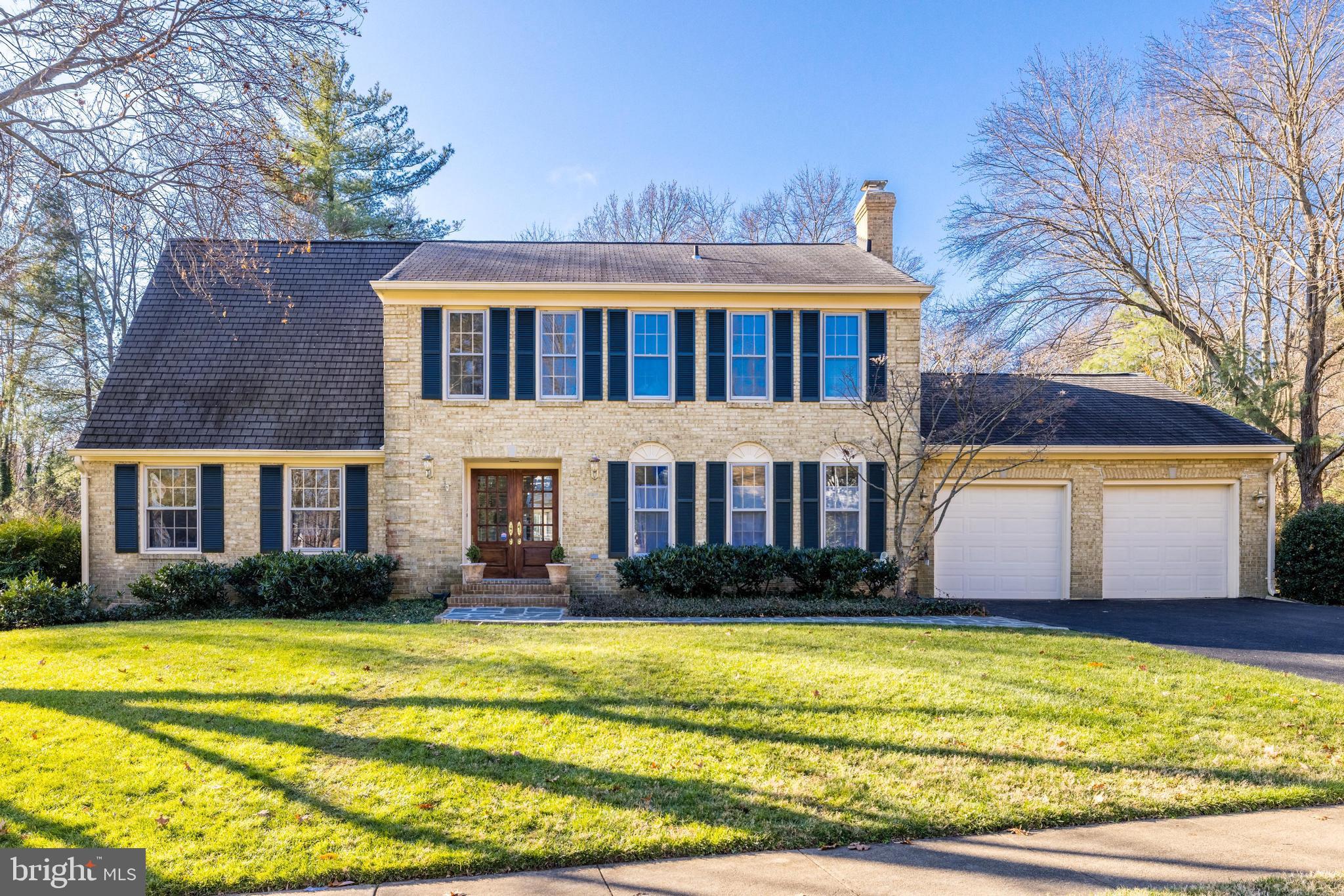 7905 Foxhound Road McLean, VA 22102 - Photo 4 of 39