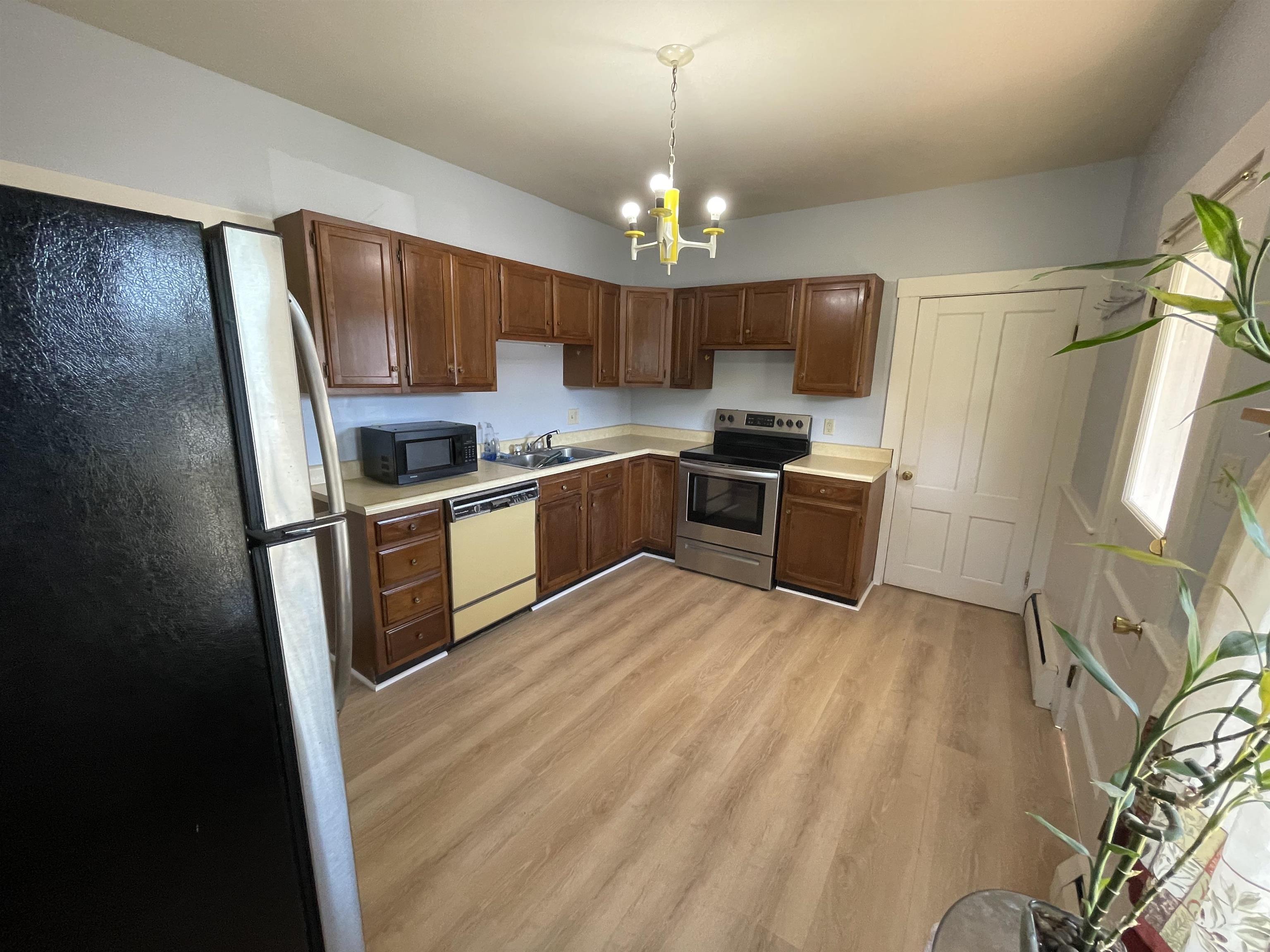 49 East Center Street, Unit 1 Rutland, VT 05701 - Photo 2 of 12