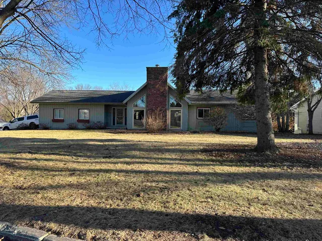 $499,900 | 1 Maple View Court, Madison, WI 53719