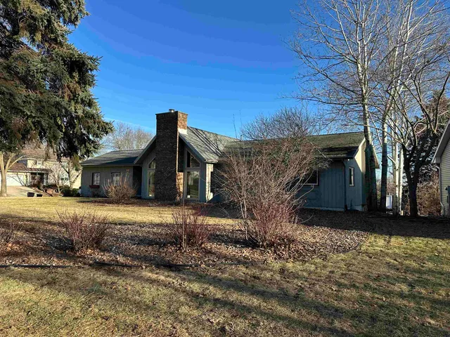 $499,900 | 1 Maple View Court, Madison, WI 53719