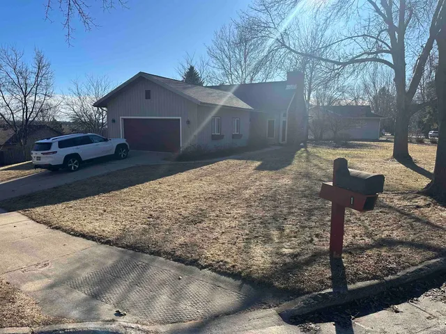 $499,900 | 1 Maple View Court, Madison, WI 53719