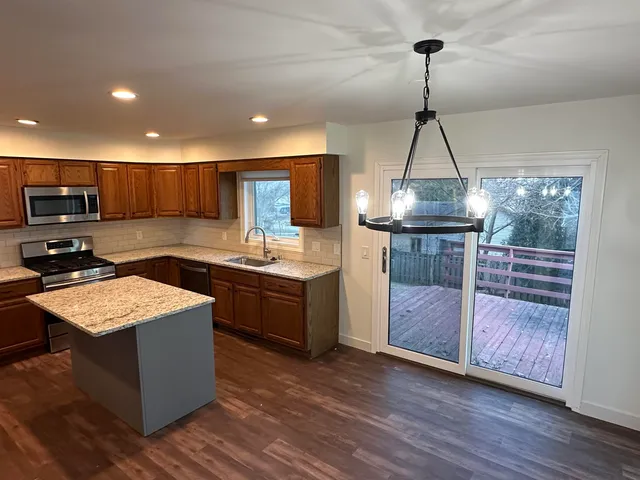 $499,900 | 1 Maple View Court, Madison, WI 53719