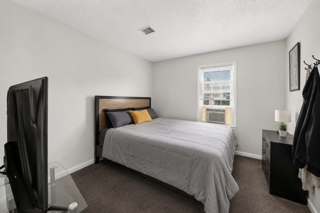 526 Third Street Fall River, MA 02721 - Photo 27 of 35