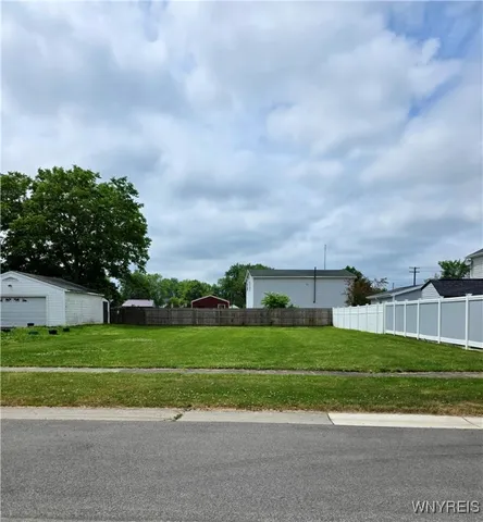 $47,000 | 16 Stark Street, Tonawanda, NY 14150