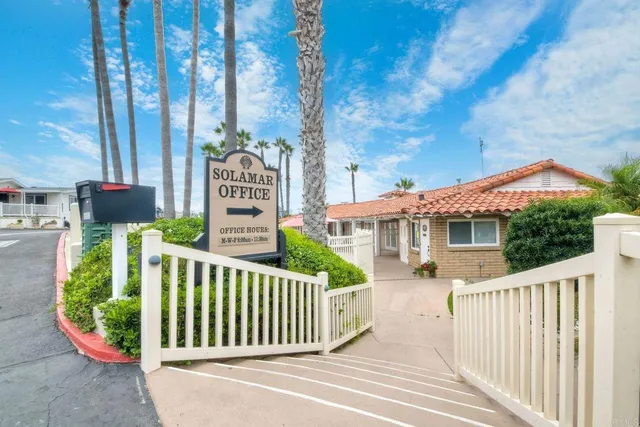 a view of livingroom with furniture and wooden floor