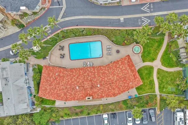 $989,000 | 6494 Friendly Place, Carlsbad, CA 92011